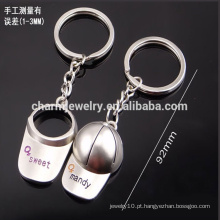 Barato personalizam o chaveiro do boné de beisebol os homens e as mulheres acoplam a corrente chave pequena do presente do keychain YSK001